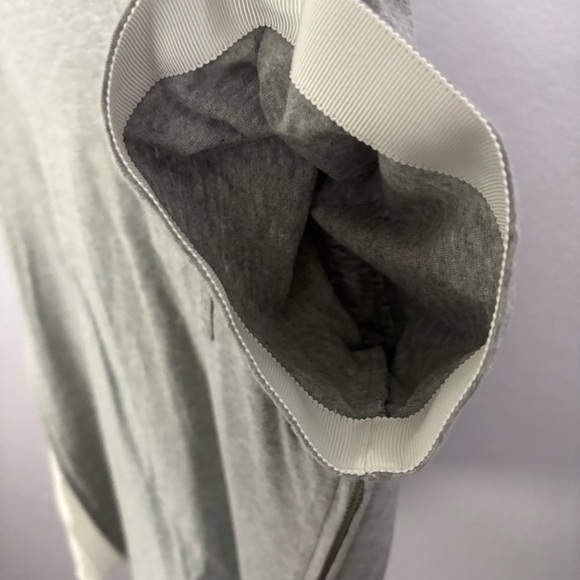 SACAI sz 2 S Gray Cotton Short Sleeve Tshirt White Side Pleats Zipper - Picture 6 of 13